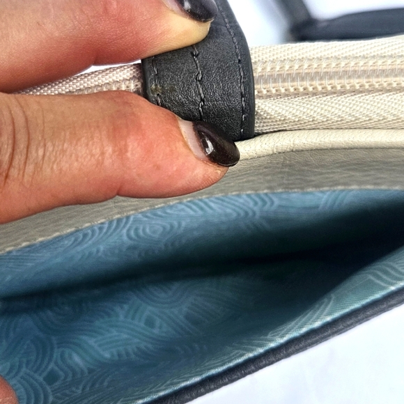 THE SAK Leather Crossbody/Shoulder Purse Wallet Tricolor - Picture 3 of 7